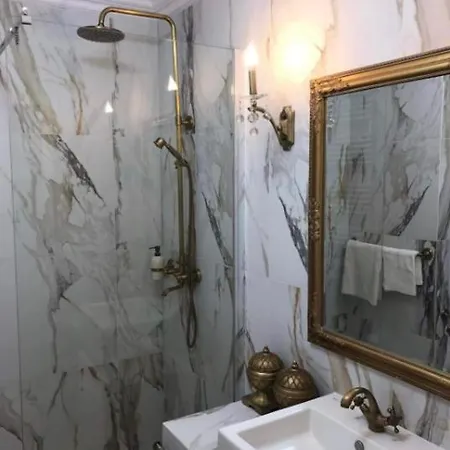 Parys Gold Apartment Malbork
