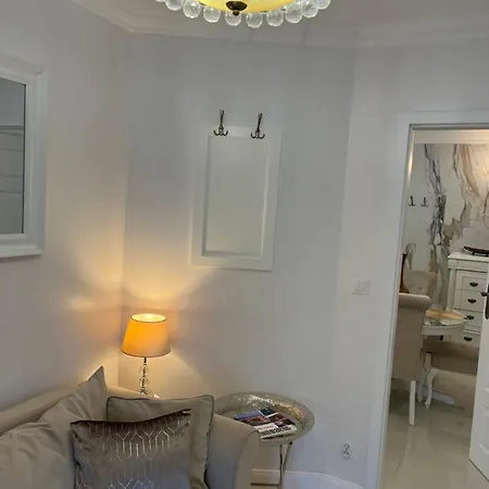 Apartment Parys Gold Malbork